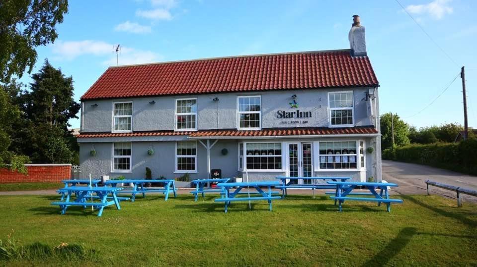 The Star Inn Weaverthorpe Exterior foto